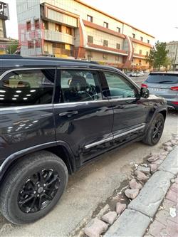 جیپ گراند شیرۆکی